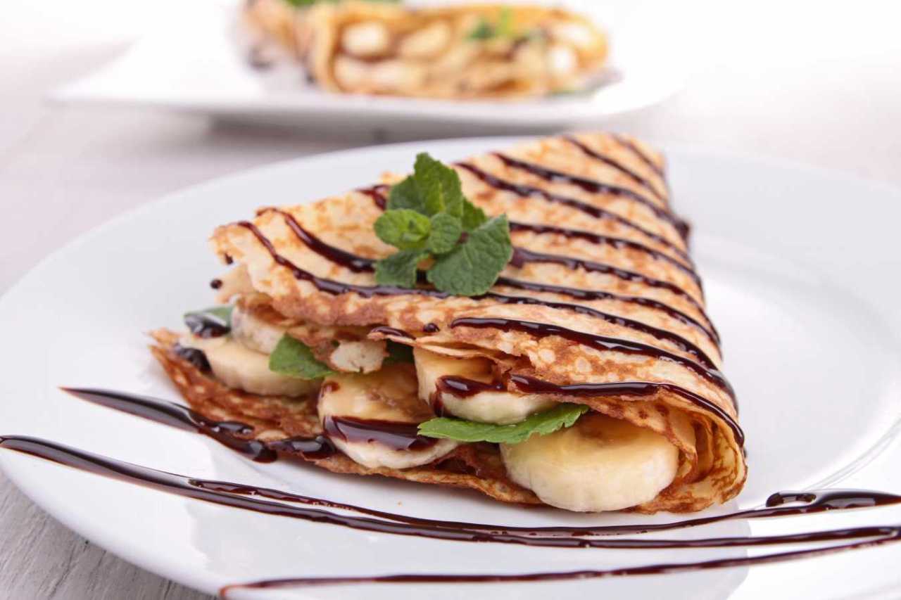 banana crepe with chocolate.